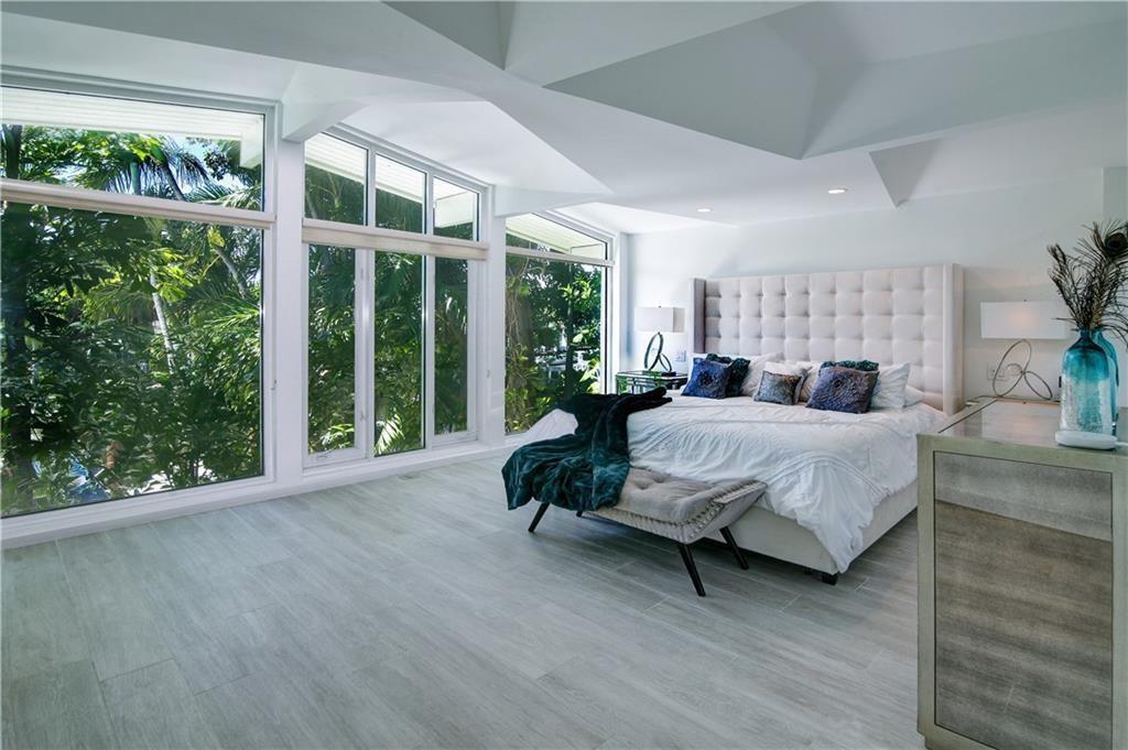 28 PELICAN, Fort Lauderdale FL 33301