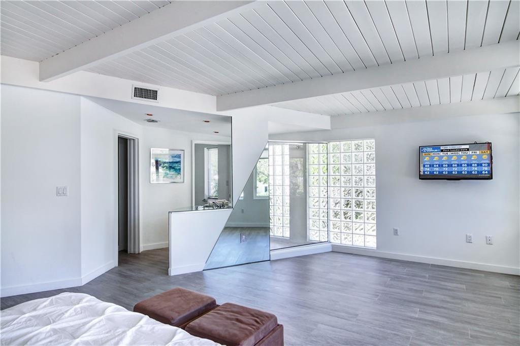28 PELICAN, Fort Lauderdale FL 33301