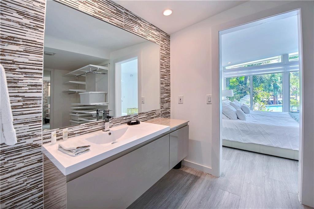 28 PELICAN, Fort Lauderdale FL 33301