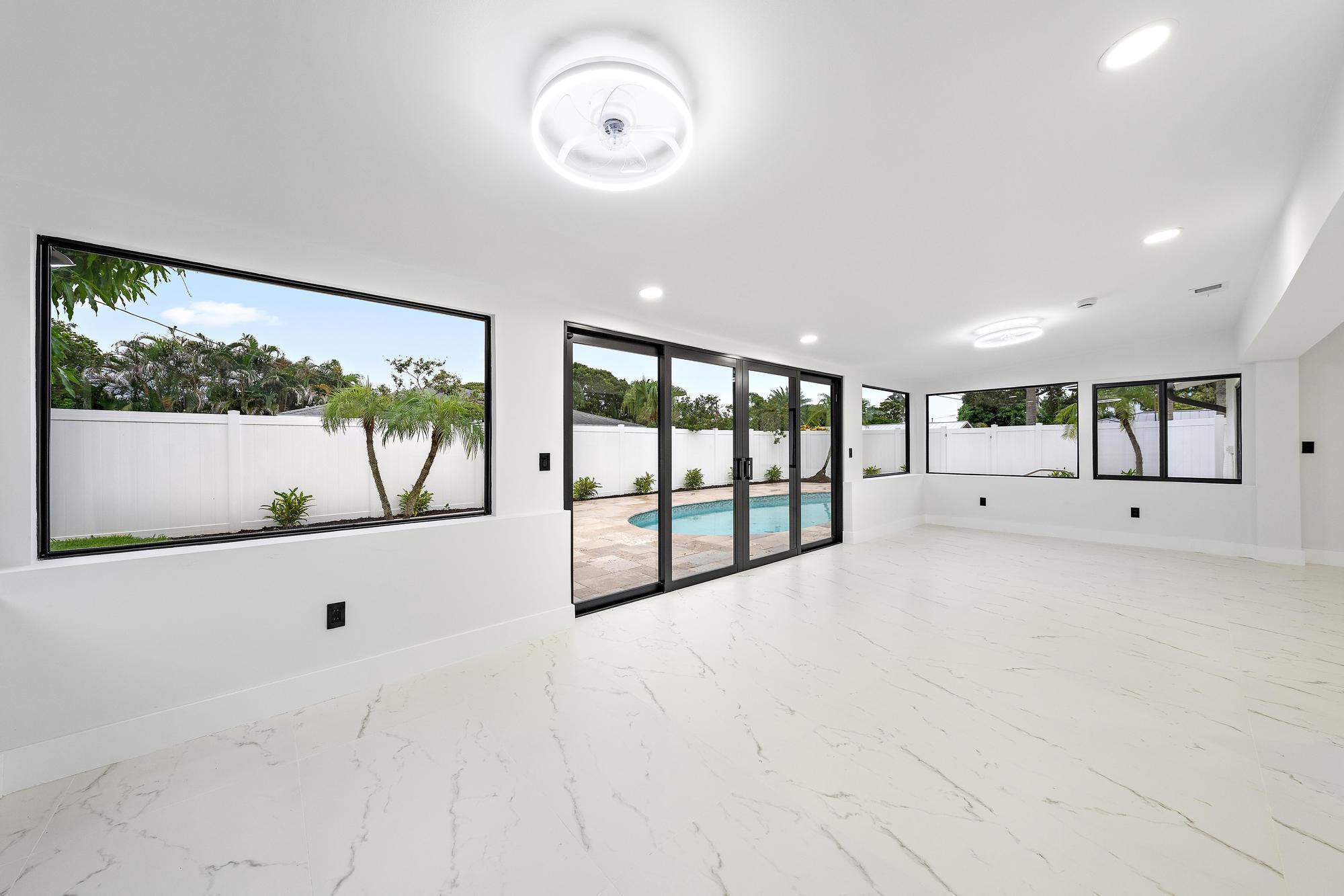 360 Saturn, Tequesta FL 33469