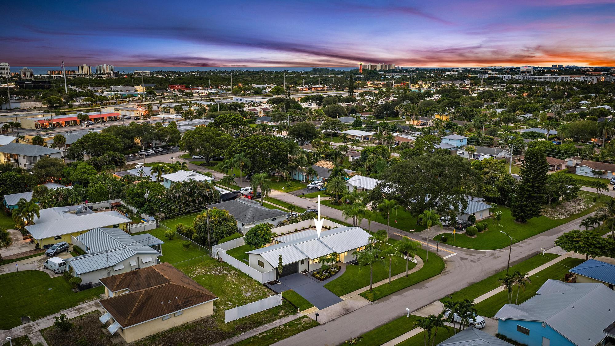 360 Saturn, Tequesta FL 33469