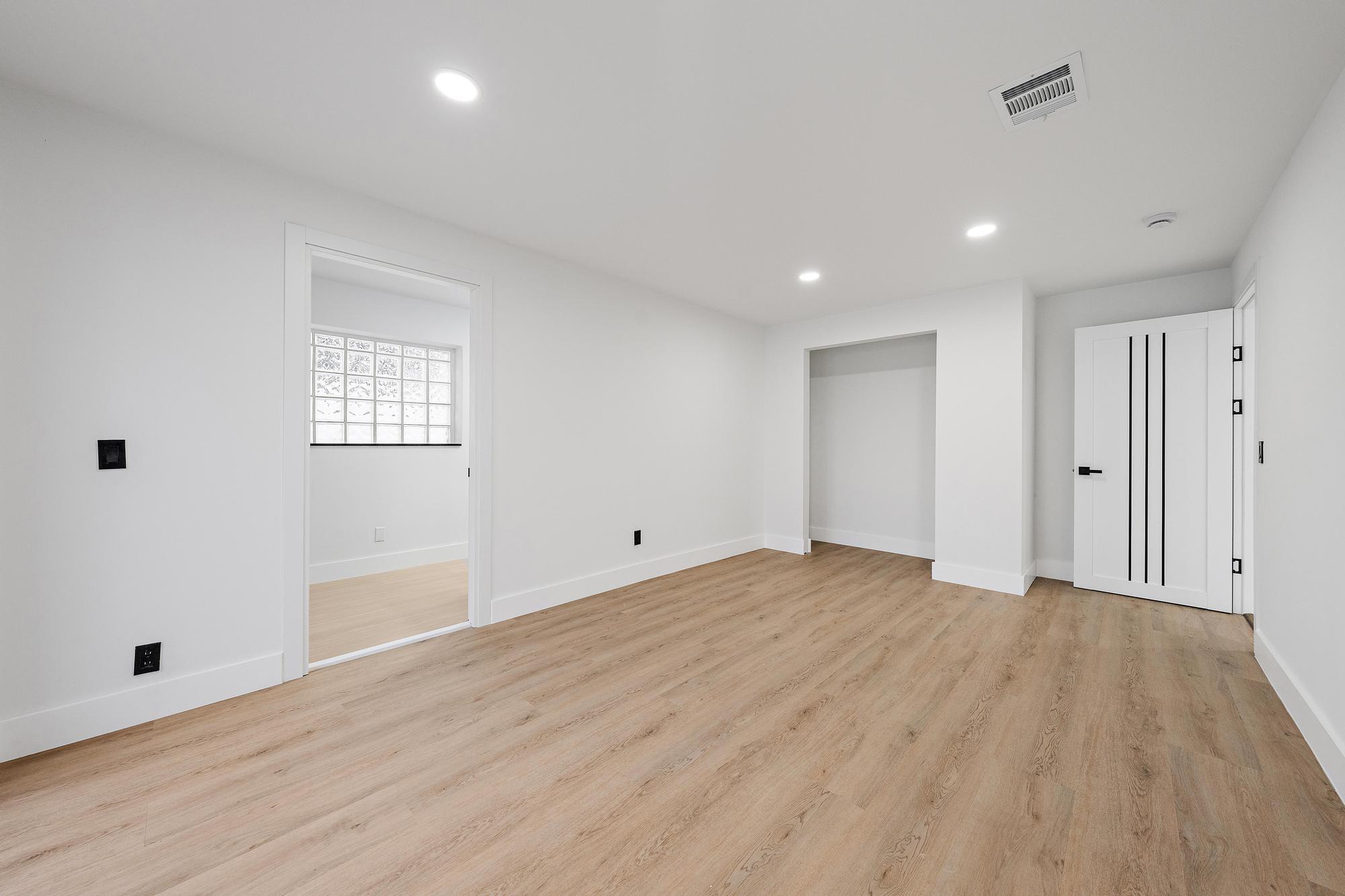 360 Saturn, Tequesta FL 33469