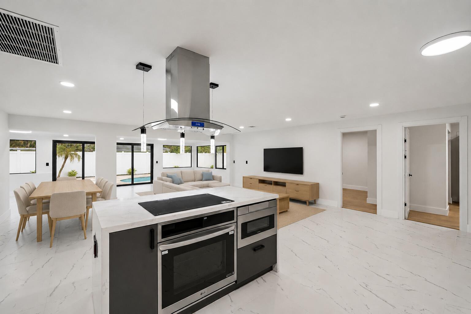 360 Saturn, Tequesta FL 33469