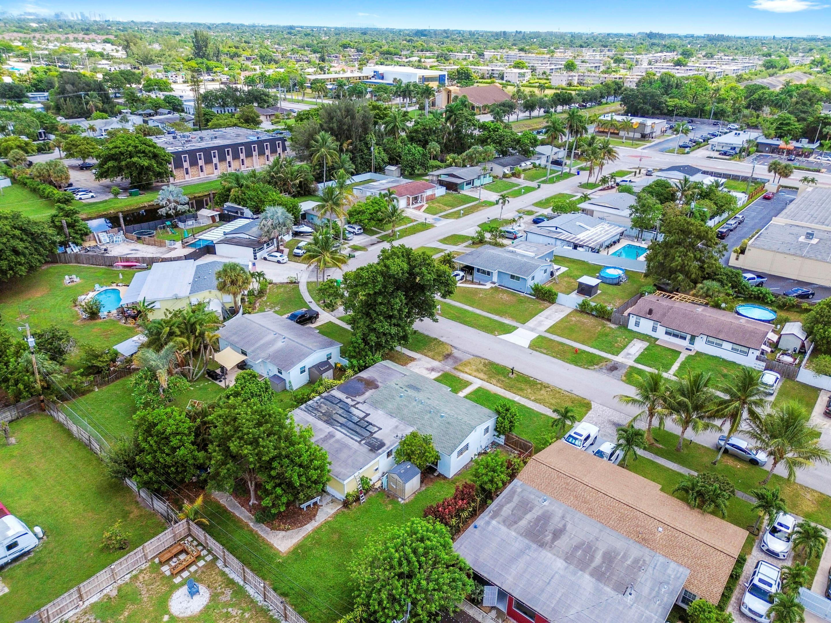 149 Cayman, Palm Springs FL 33461