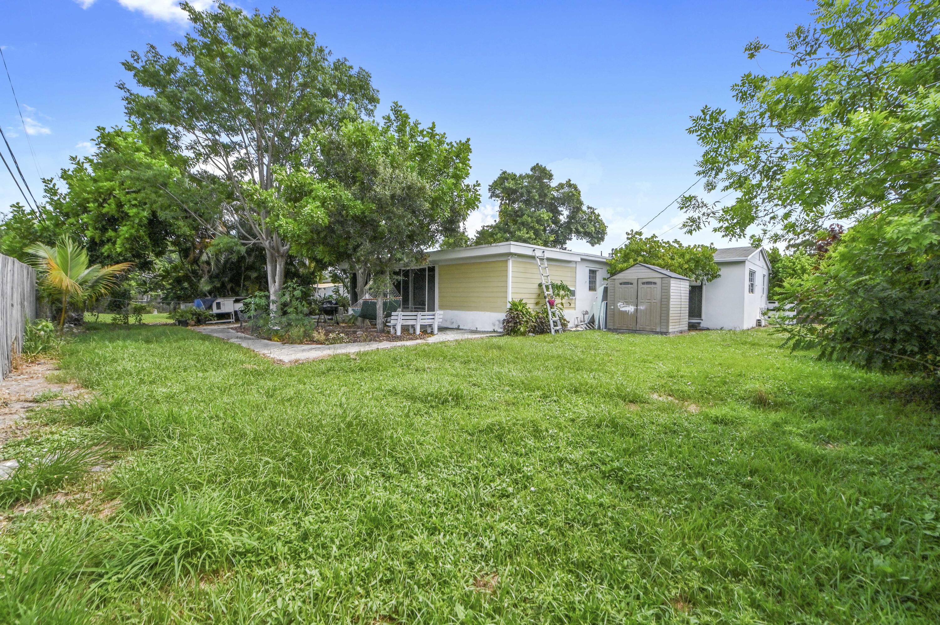 149 Cayman, Palm Springs FL 33461