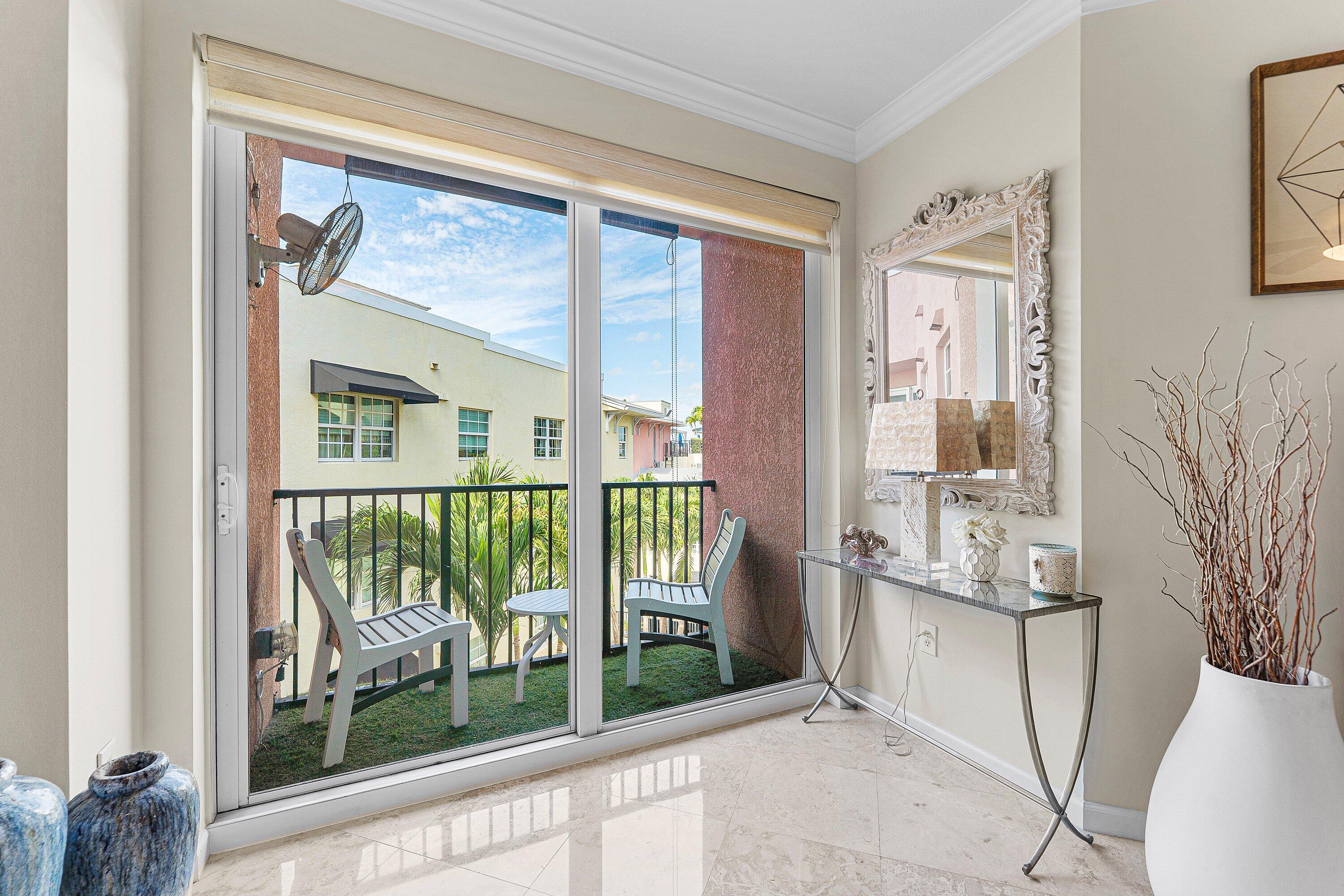 235 NE 1ST #PH 503, Delray Beach FL 33444