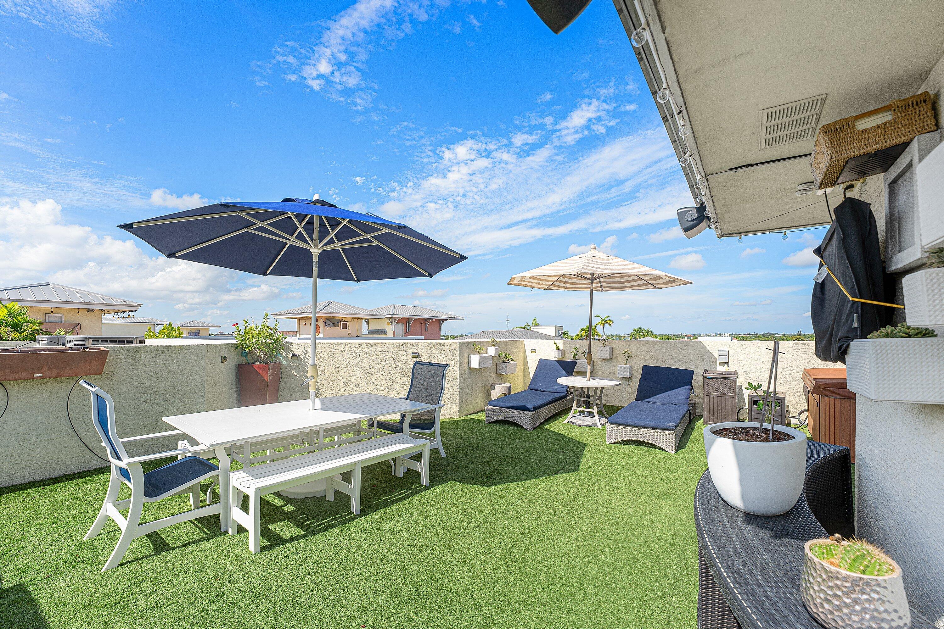 235 NE 1ST #PH 503, Delray Beach FL 33444