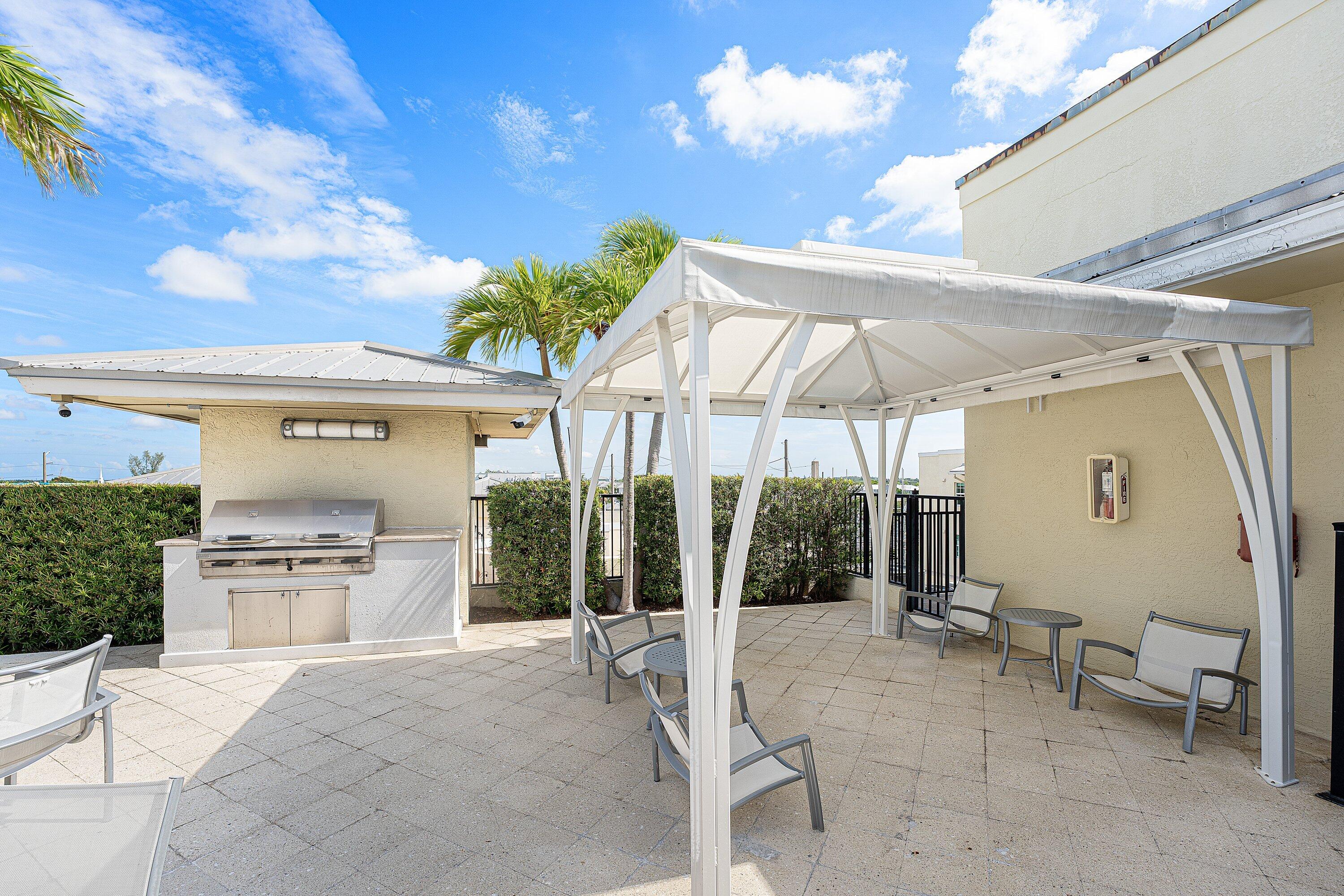 235 NE 1ST #PH 503, Delray Beach FL 33444