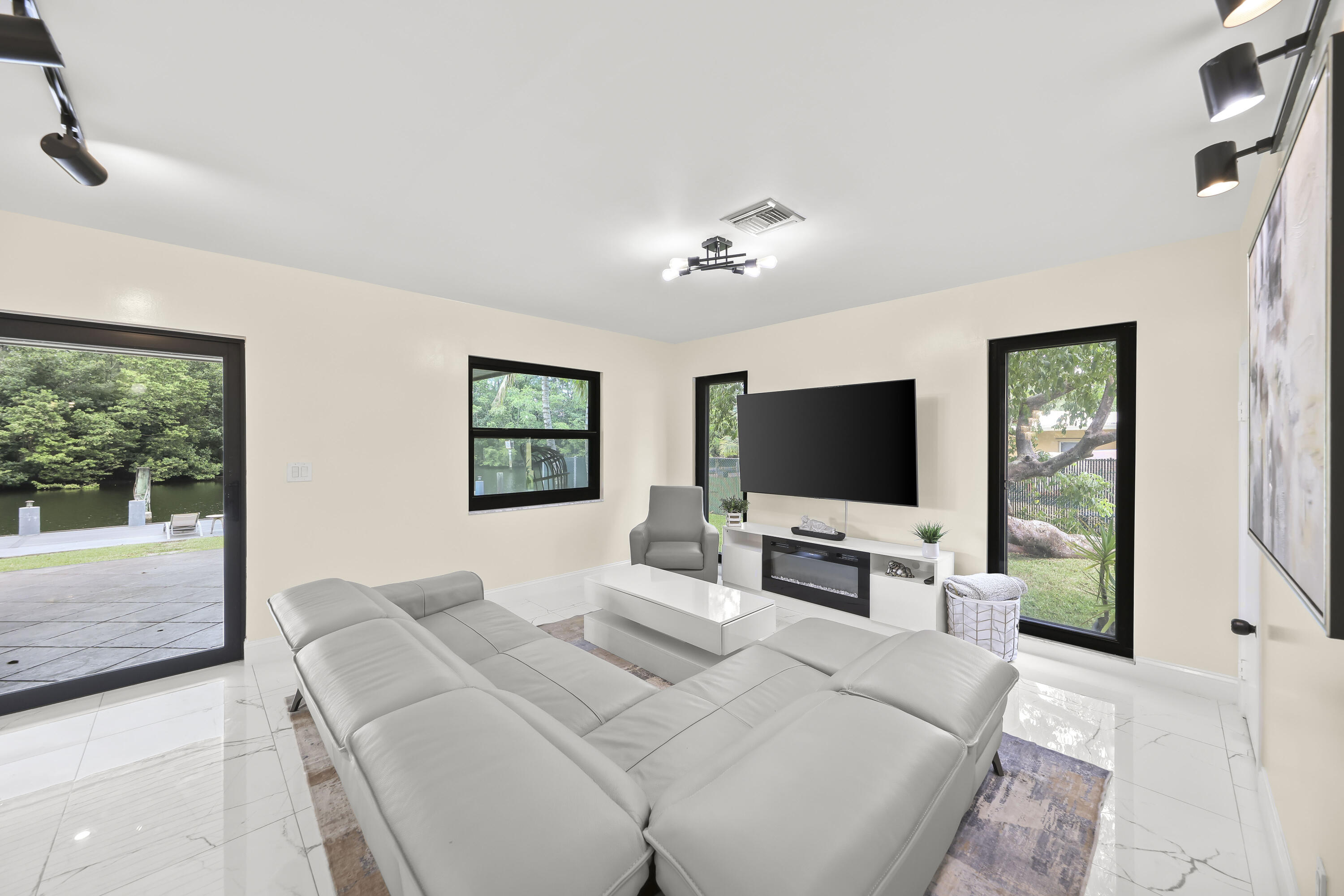 4406 SW 35th, Fort Lauderdale FL 33312