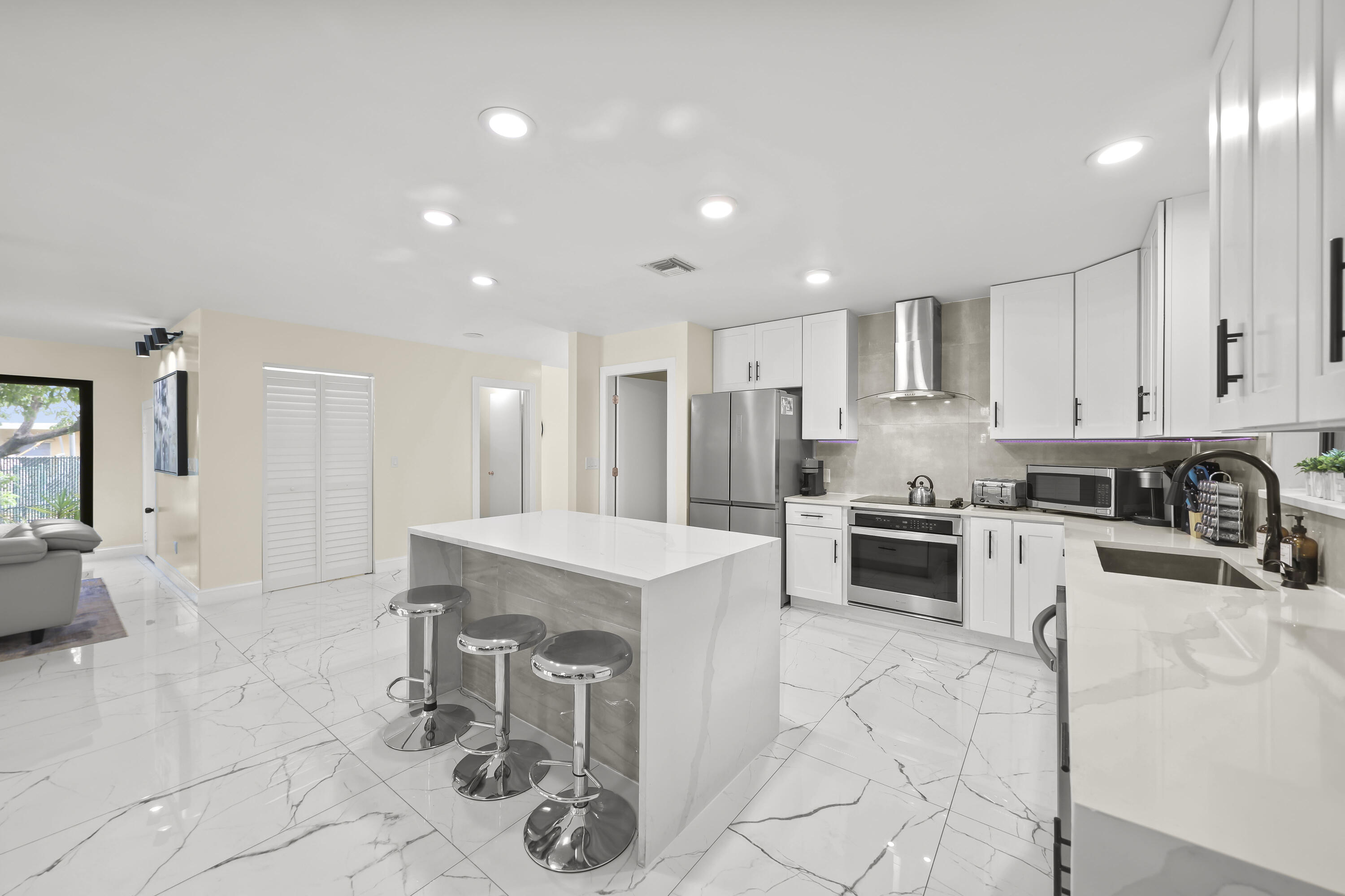 4406 SW 35th, Fort Lauderdale FL 33312