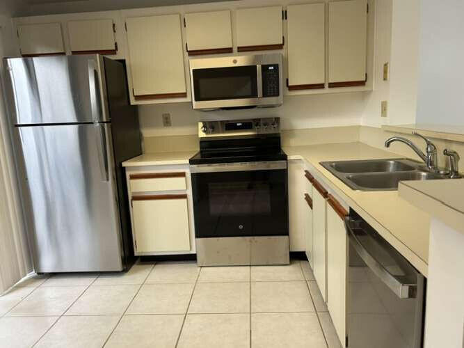 1937 NE 15TH, Fort Lauderdale FL 33305