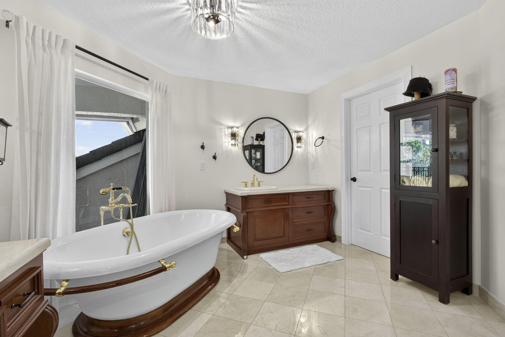 8704 WENDY, West Palm Beach FL 33411