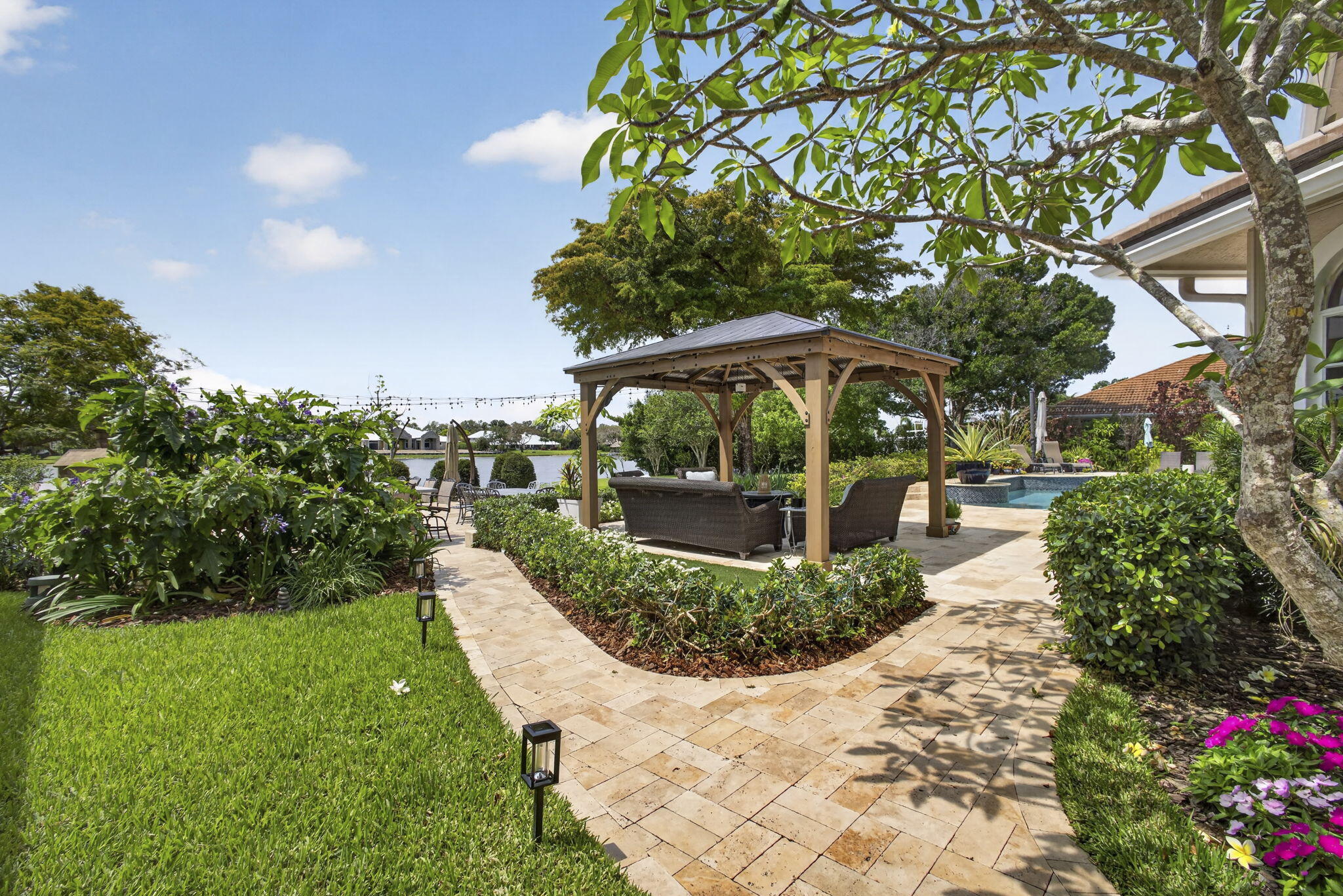 8704 WENDY, West Palm Beach FL 33411