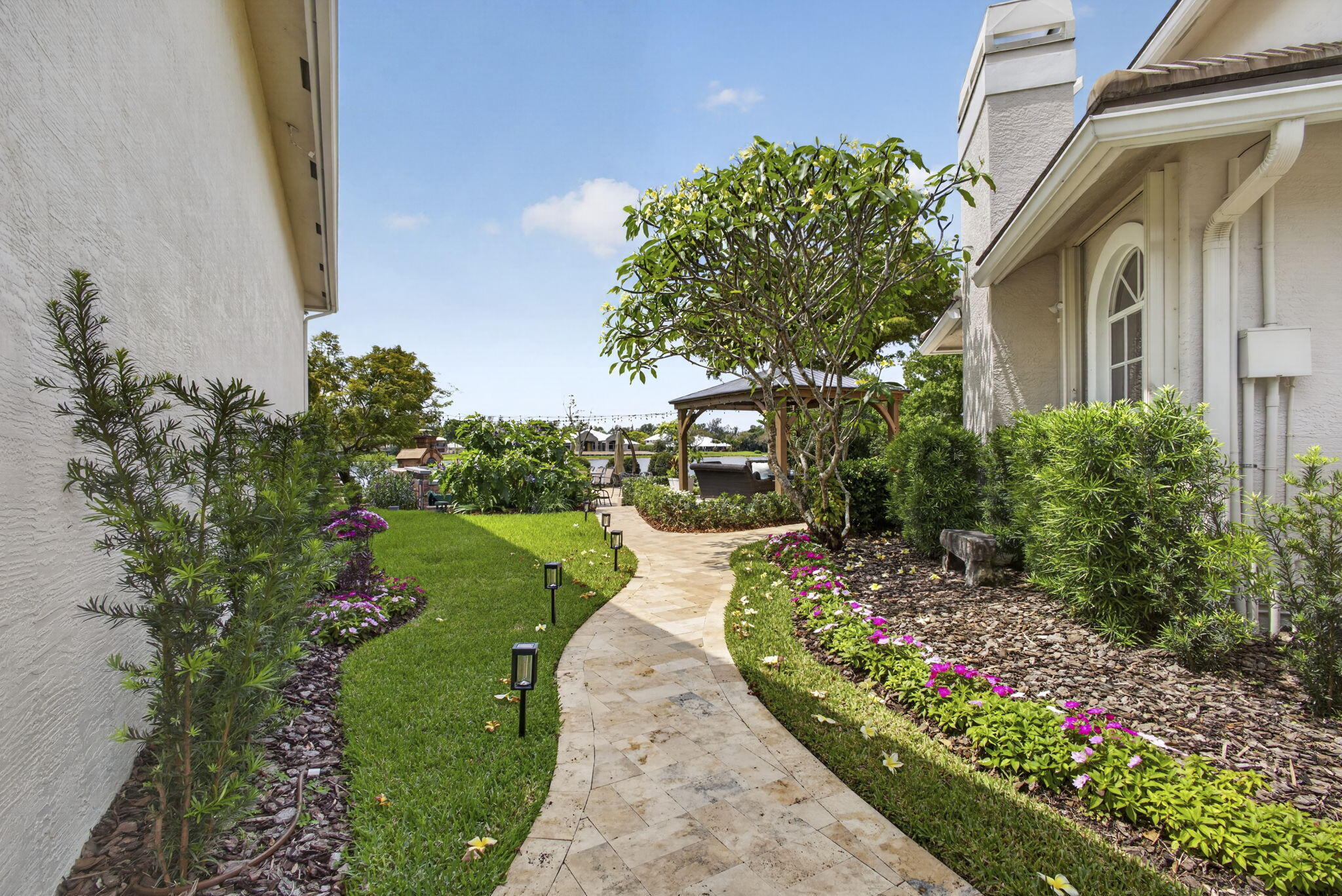 8704 WENDY, West Palm Beach FL 33411