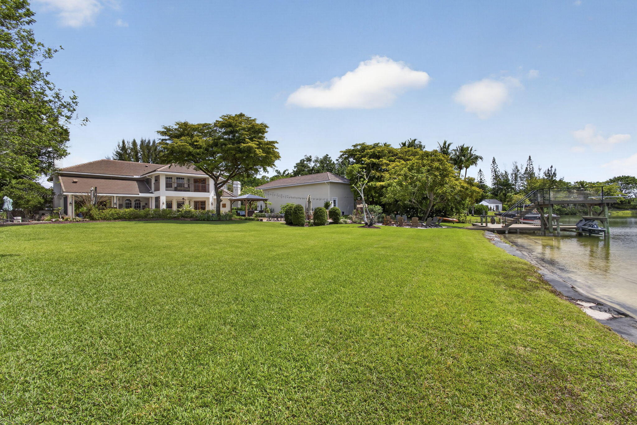 8704 WENDY, West Palm Beach FL 33411