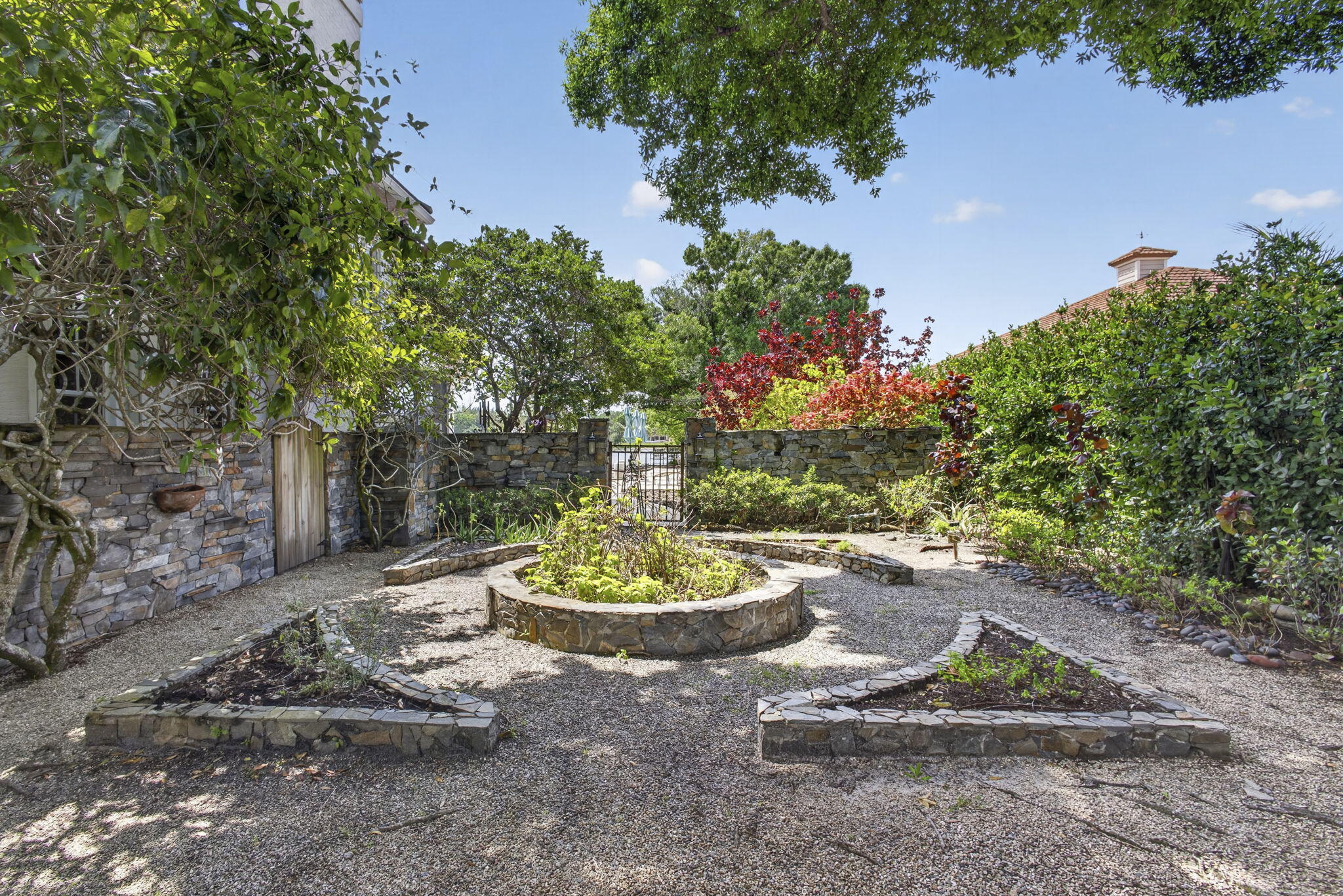8704 WENDY, West Palm Beach FL 33411