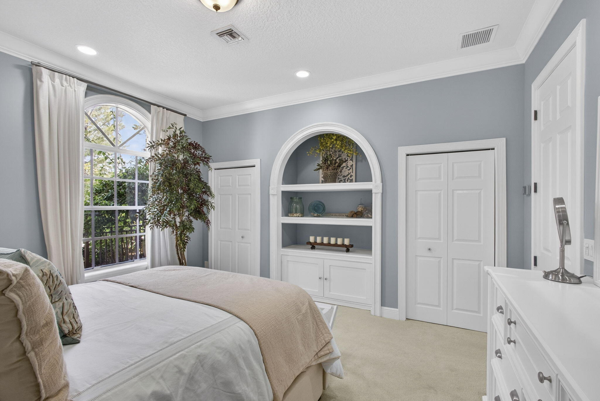 8704 WENDY, West Palm Beach FL 33411