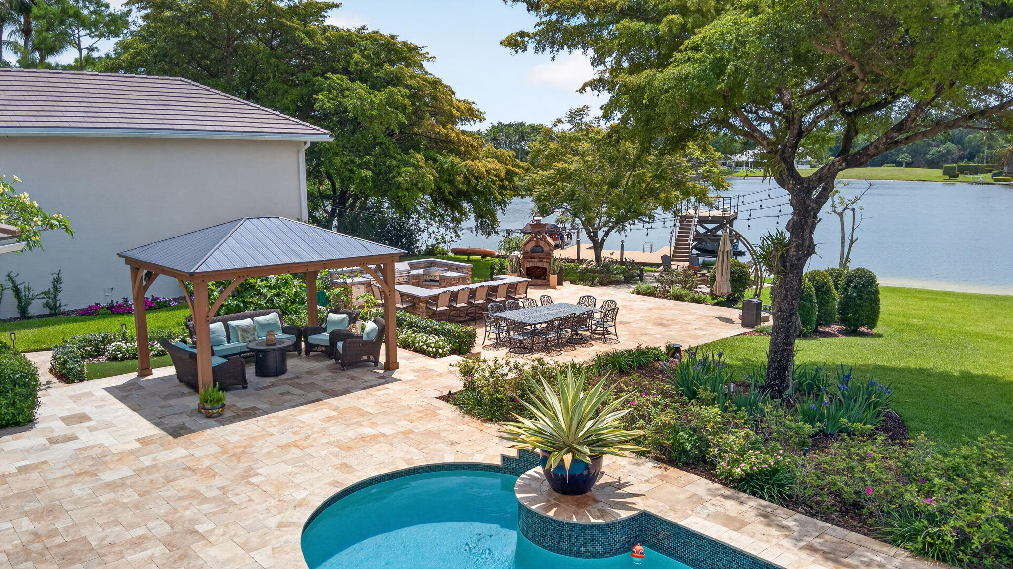 8704 WENDY, West Palm Beach FL 33411