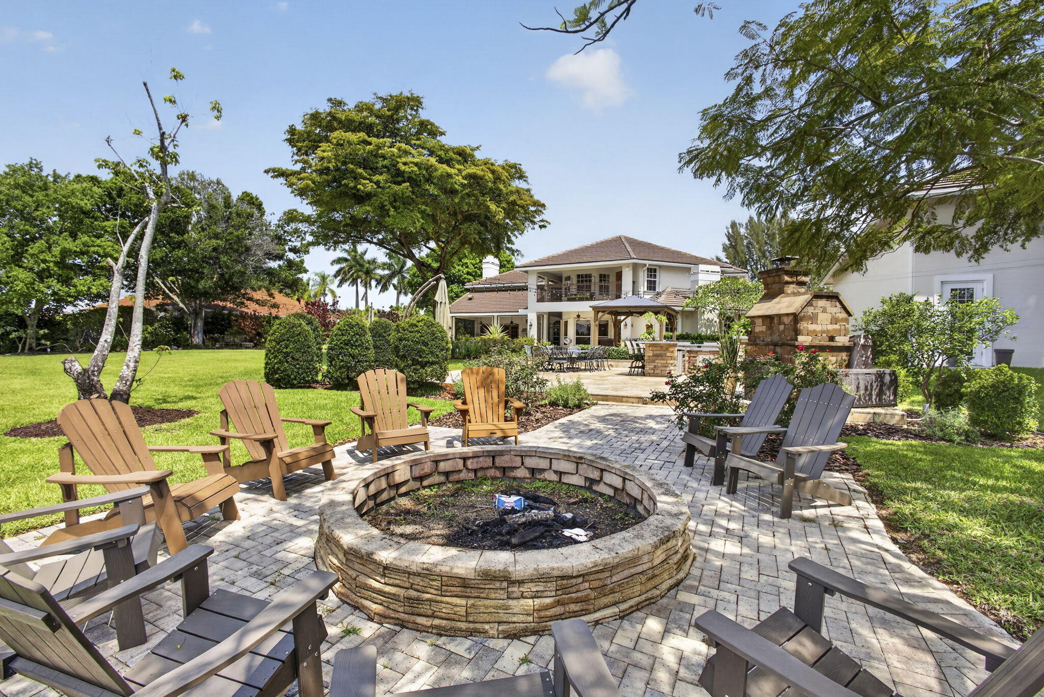 8704 WENDY, West Palm Beach FL 33411