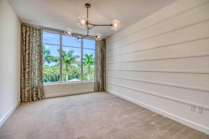 2700 Donald Ross #306, Palm Beach Gardens FL 33410