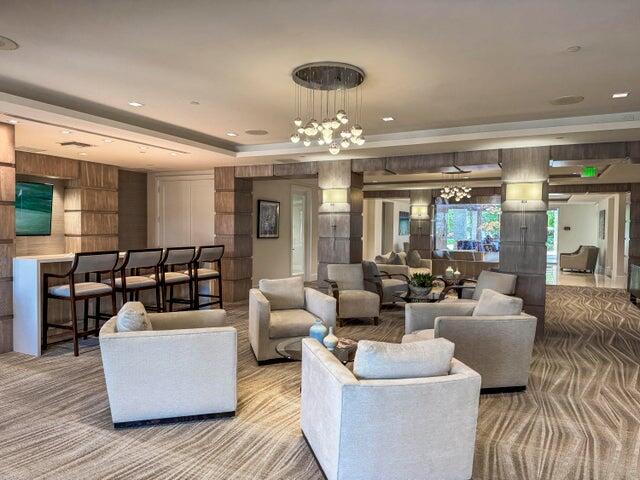 2700 Donald Ross #306, Palm Beach Gardens FL 33410