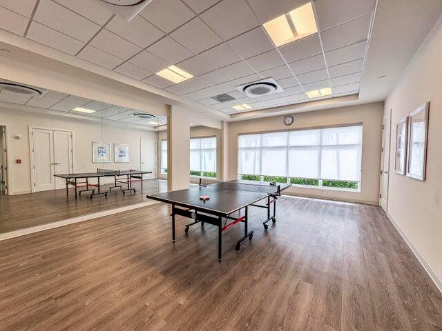 2700 Donald Ross #306, Palm Beach Gardens FL 33410