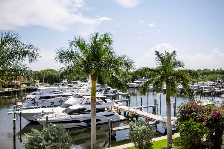 2700 Donald Ross #306, Palm Beach Gardens FL 33410
