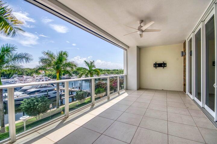 2700 Donald Ross #306, Palm Beach Gardens FL 33410