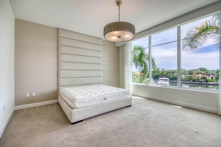 2700 Donald Ross #306, Palm Beach Gardens FL 33410