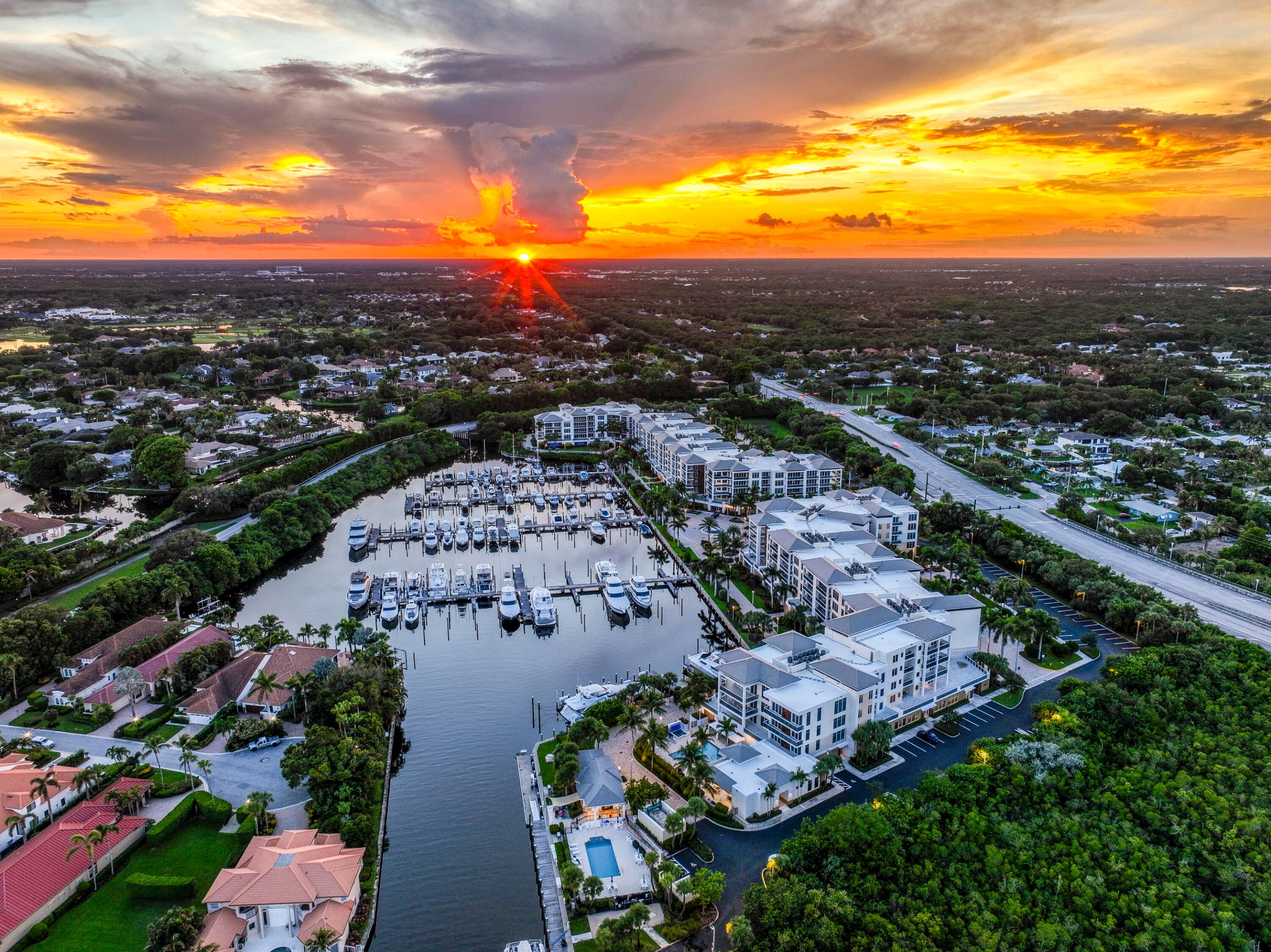 2700 Donald Ross #306, Palm Beach Gardens FL 33410