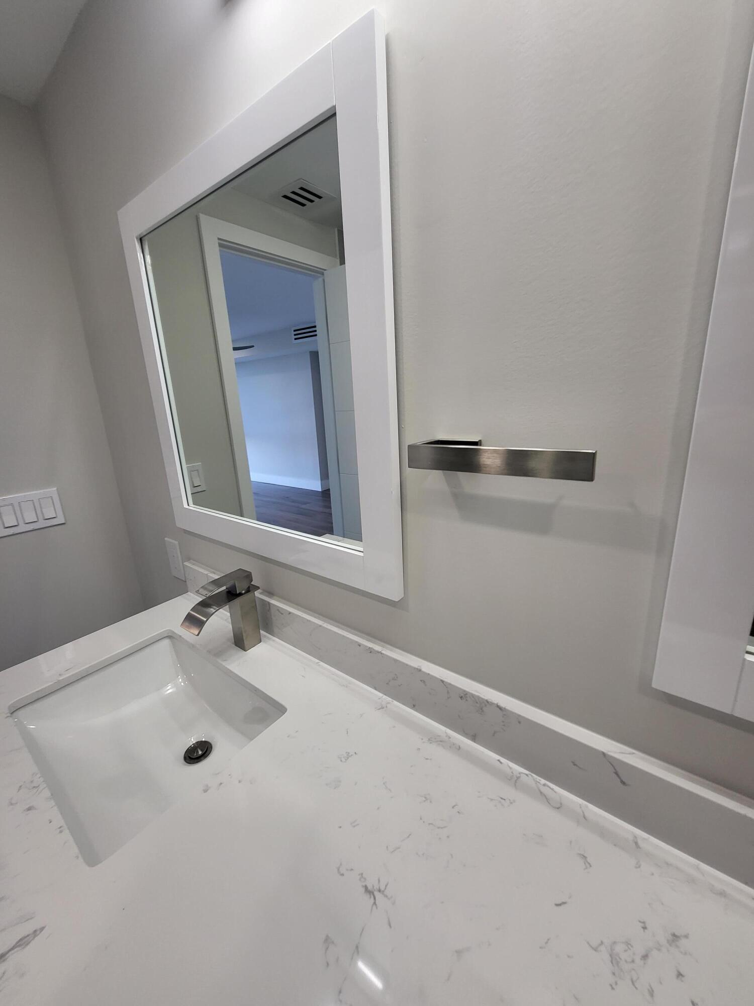 3100 NE 49th #701, Fort Lauderdale FL 33308