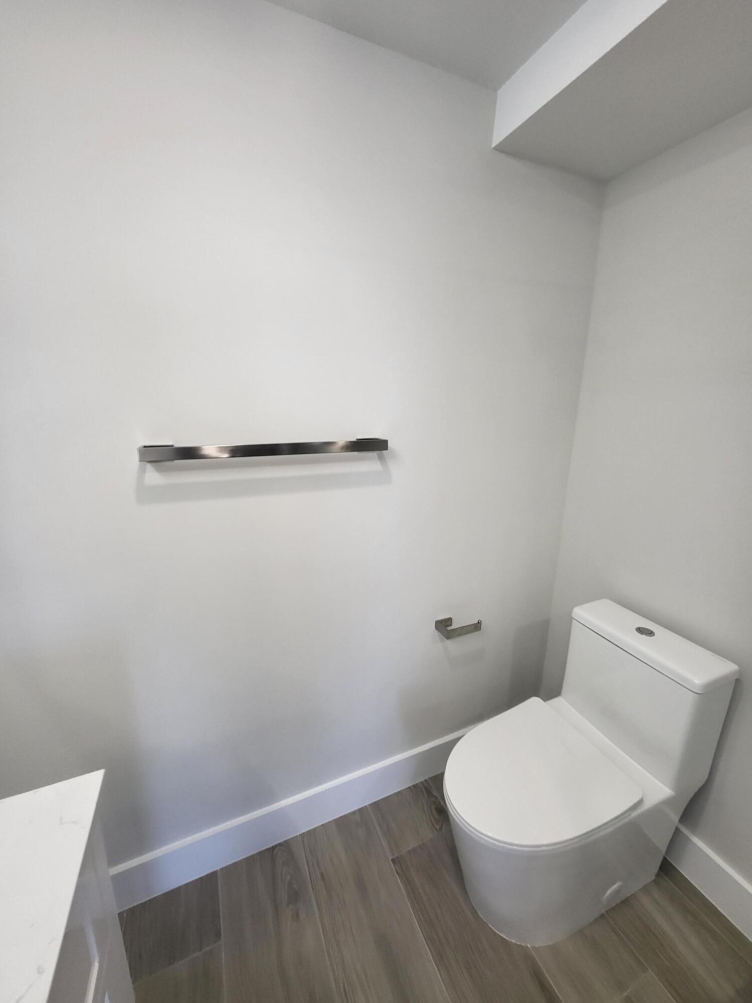 3100 NE 49th #701, Fort Lauderdale FL 33308