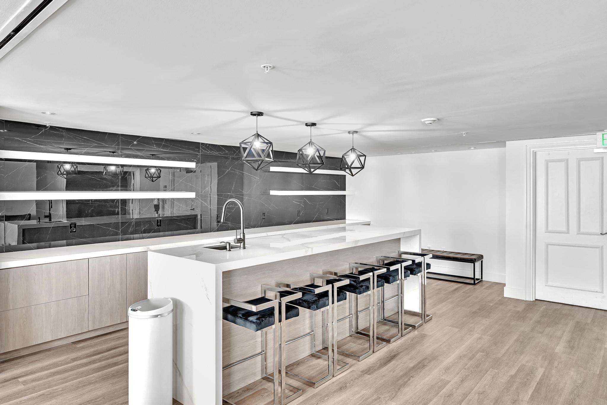110 N FEDERAL #1113, Fort Lauderdale FL 33301