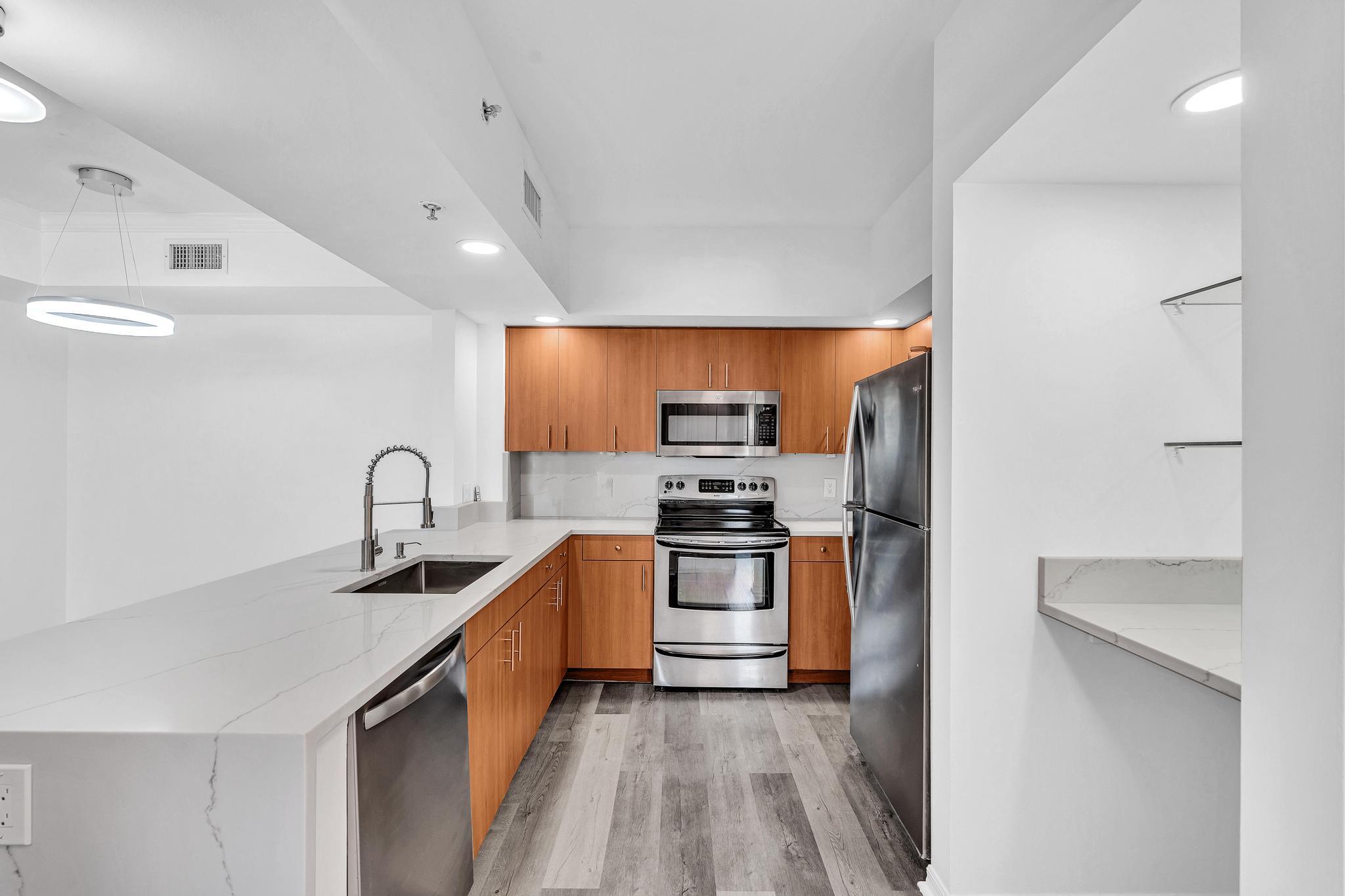 110 N FEDERAL #1113, Fort Lauderdale FL 33301