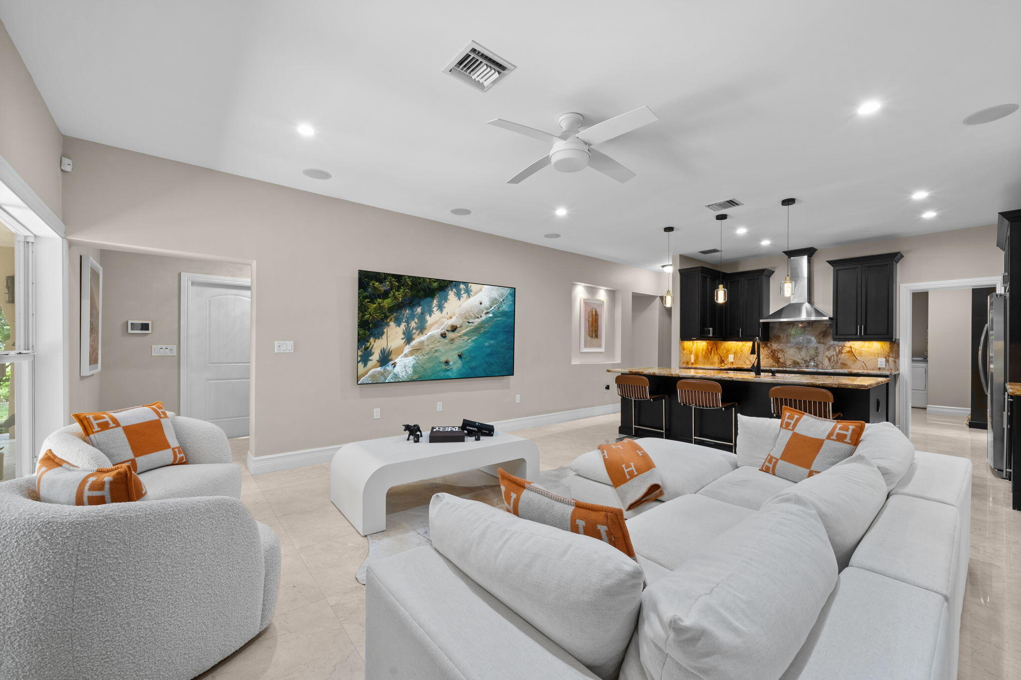 901 SE 6TH, Fort Lauderdale FL 33301