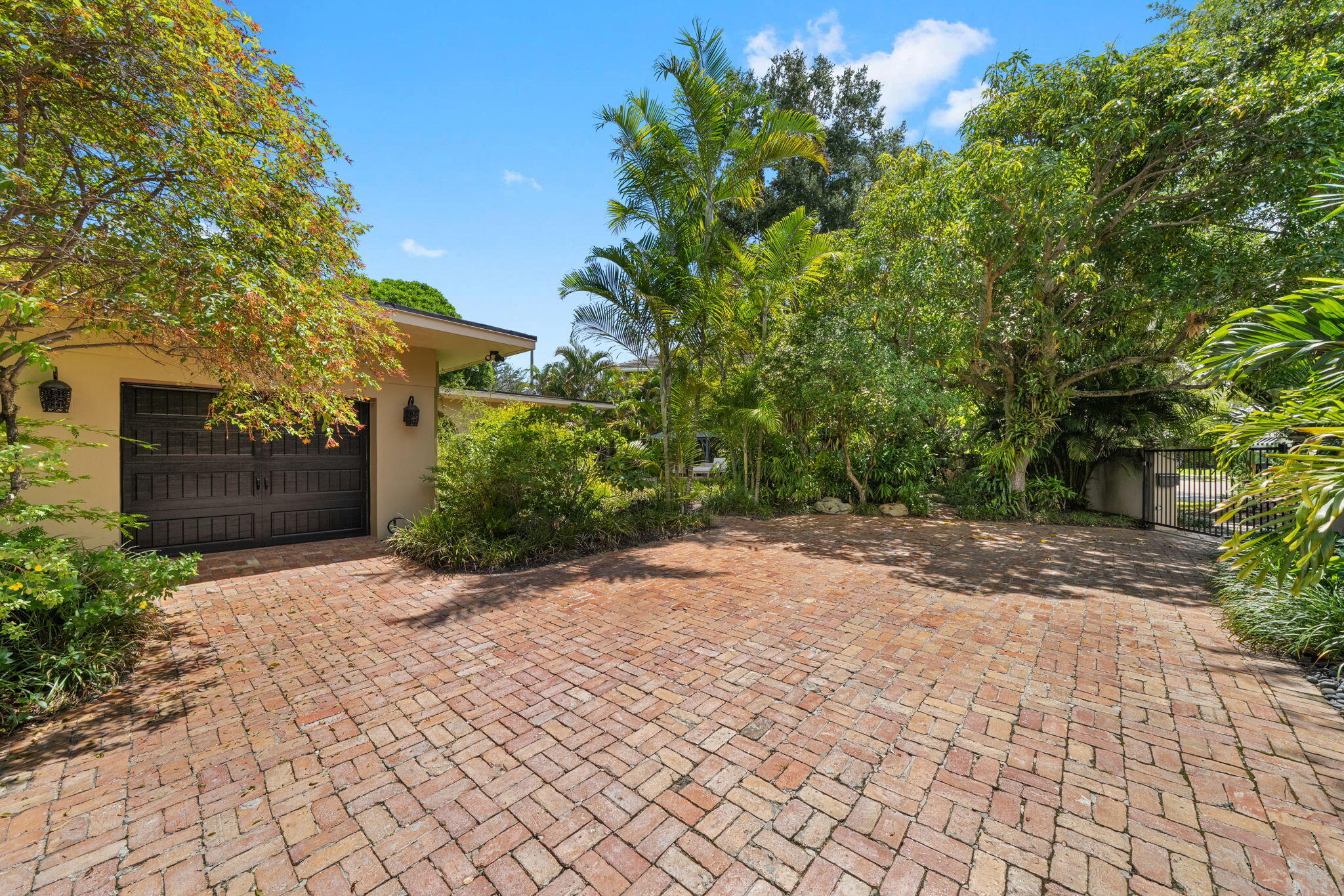 901 SE 6TH, Fort Lauderdale FL 33301