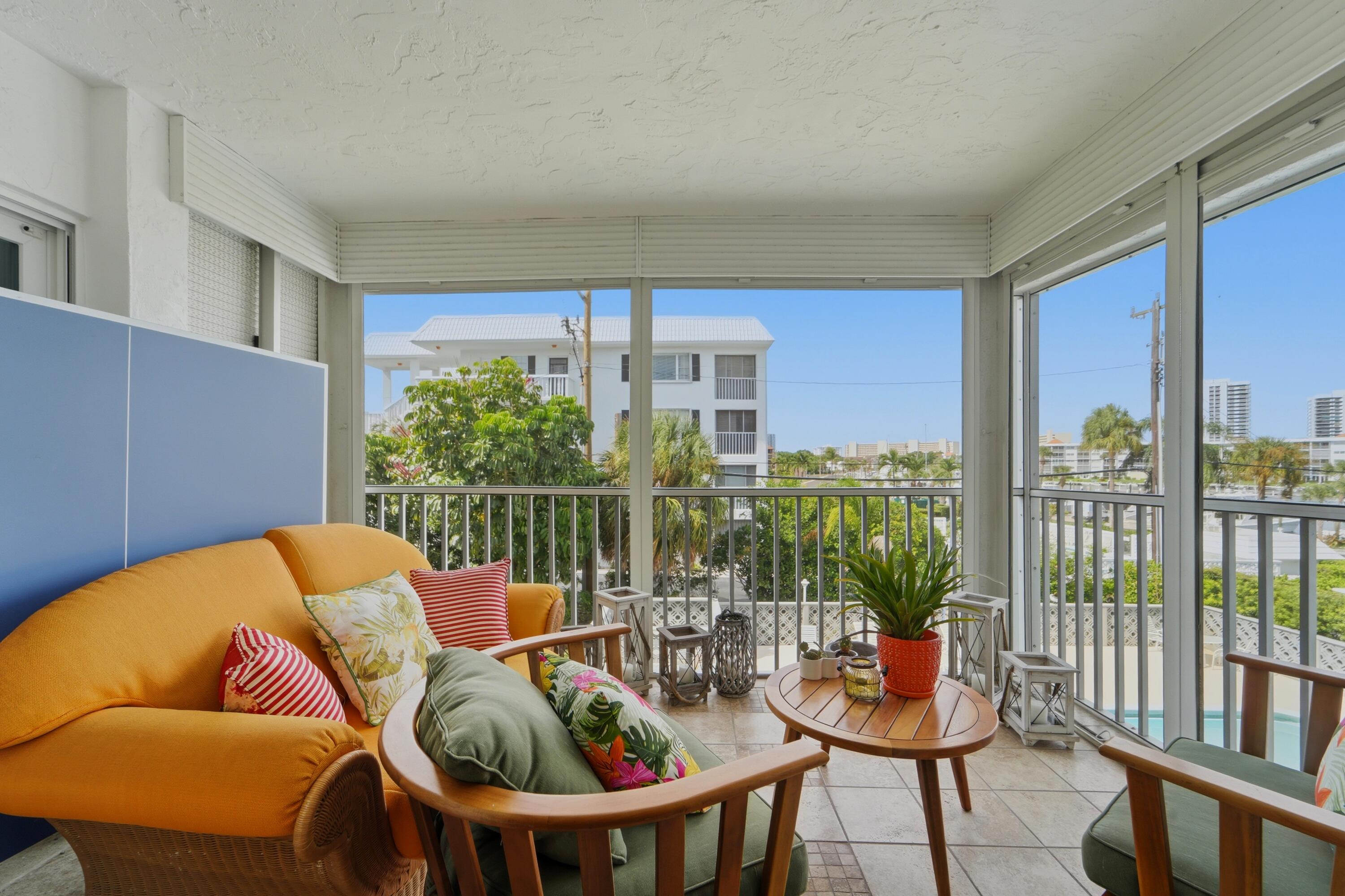 155 YACHT CLUB #207, North Palm Beach FL 33408