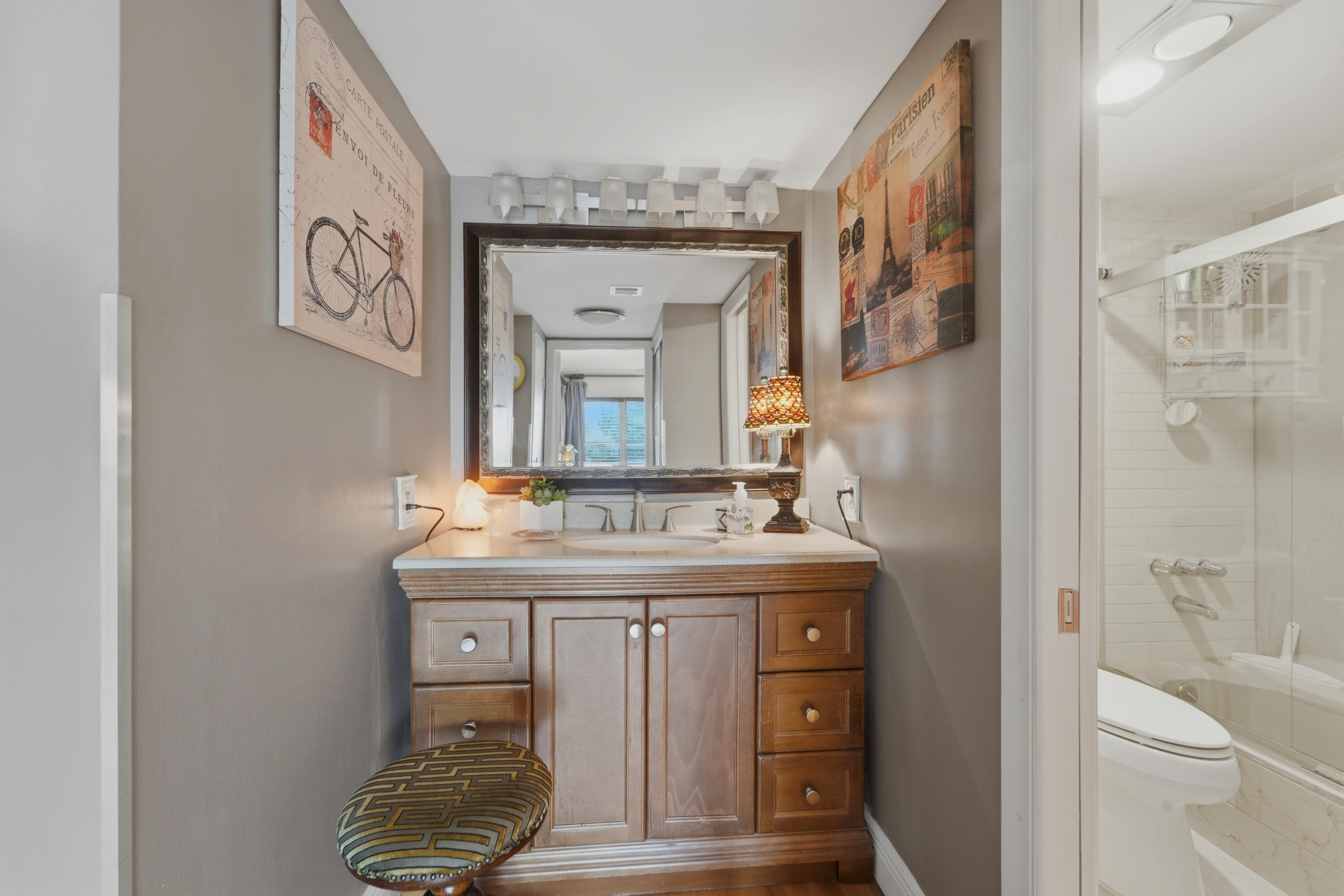 155 YACHT CLUB #207, North Palm Beach FL 33408