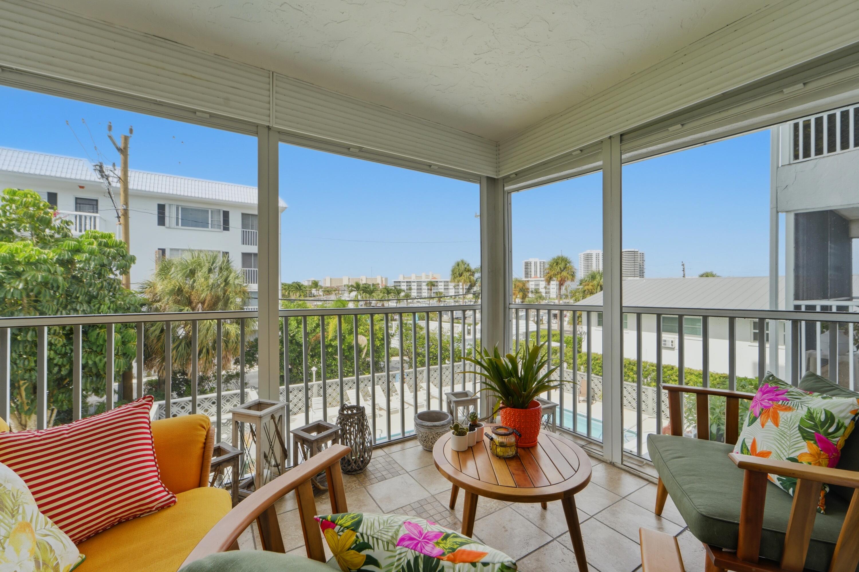 155 YACHT CLUB #207, North Palm Beach FL 33408