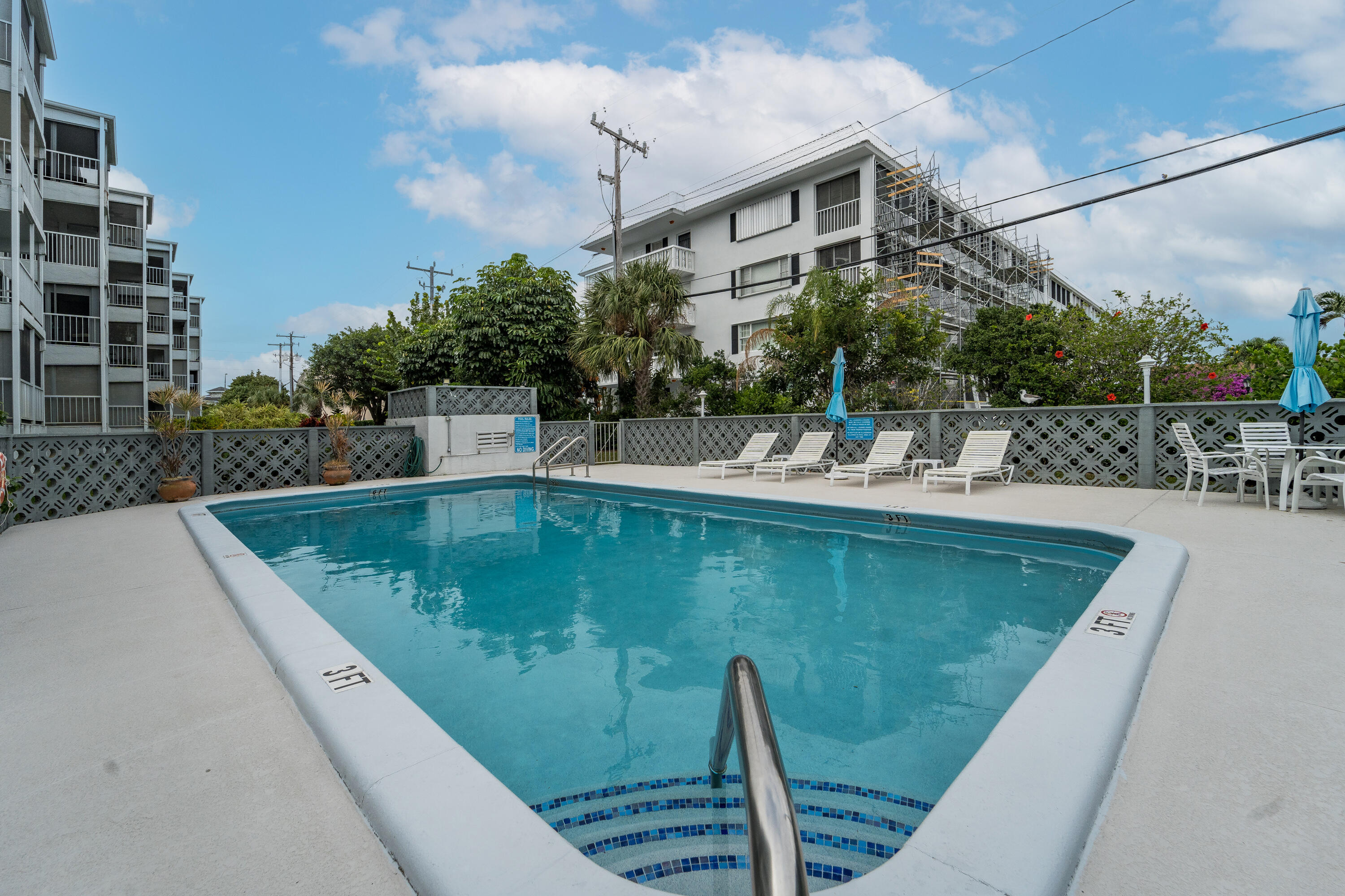 155 YACHT CLUB #207, North Palm Beach FL 33408