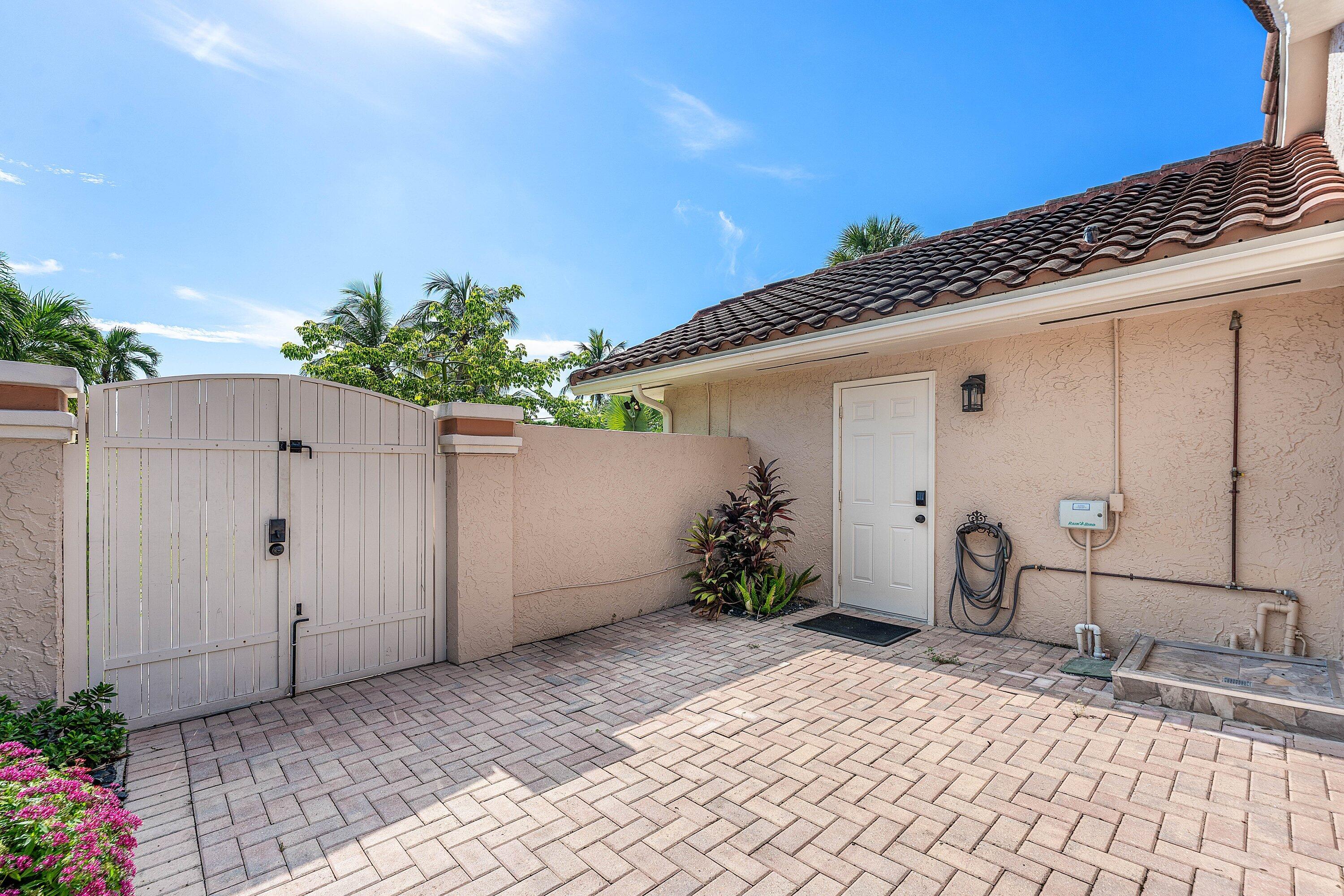 559 NW 38TH, Deerfield Beach FL 33442