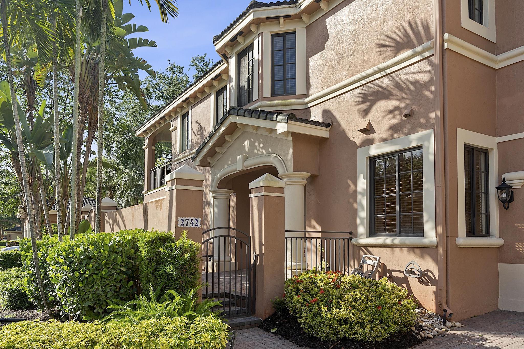 2742 Kinsington, Weston FL 33332