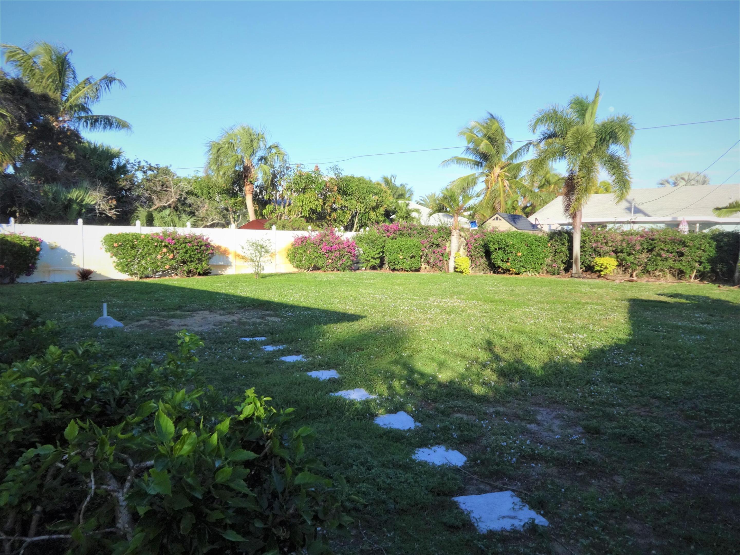 13868 COCOANUT, Juno Beach FL 33408