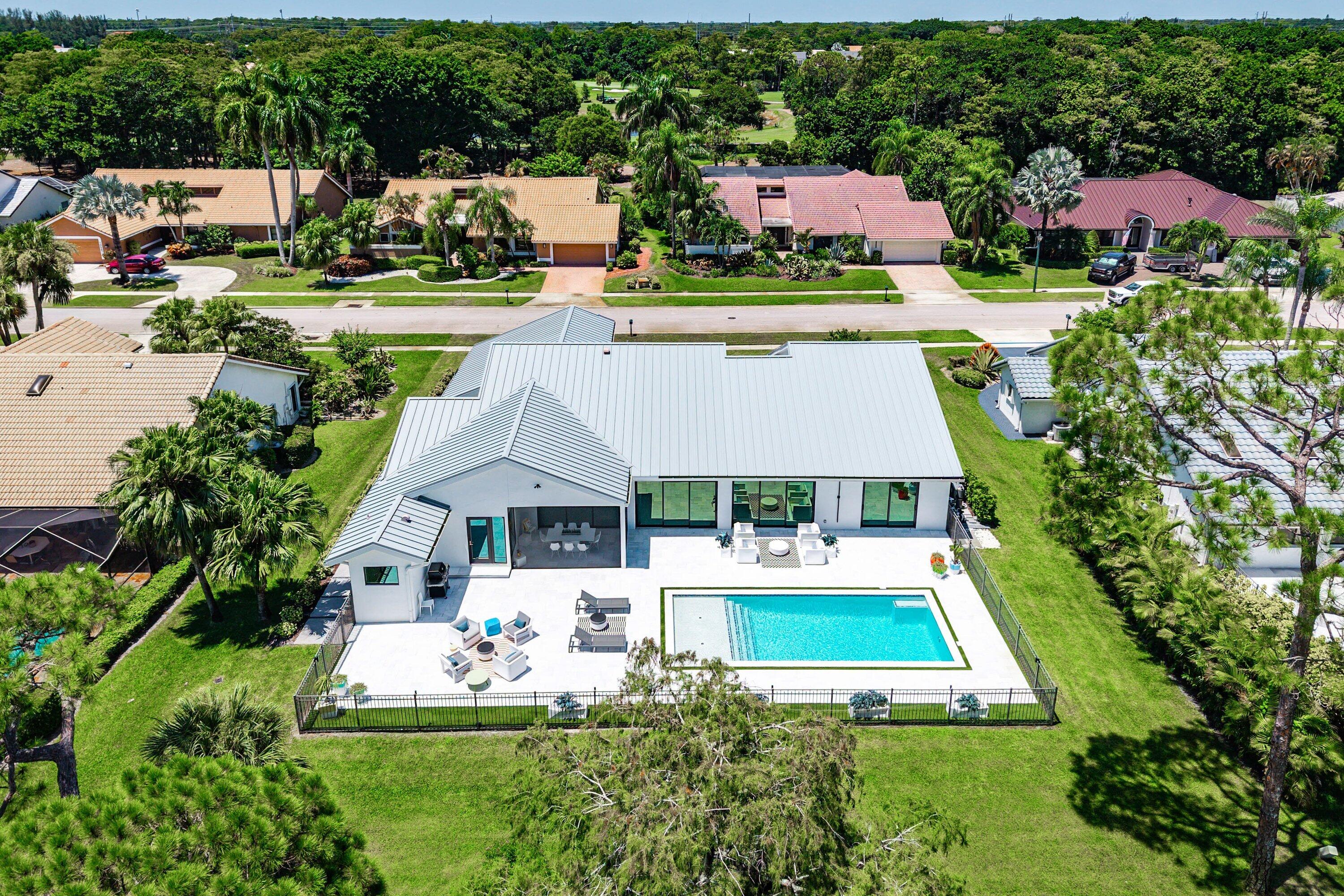 10574 Boca Woods, Boca Raton FL 33428