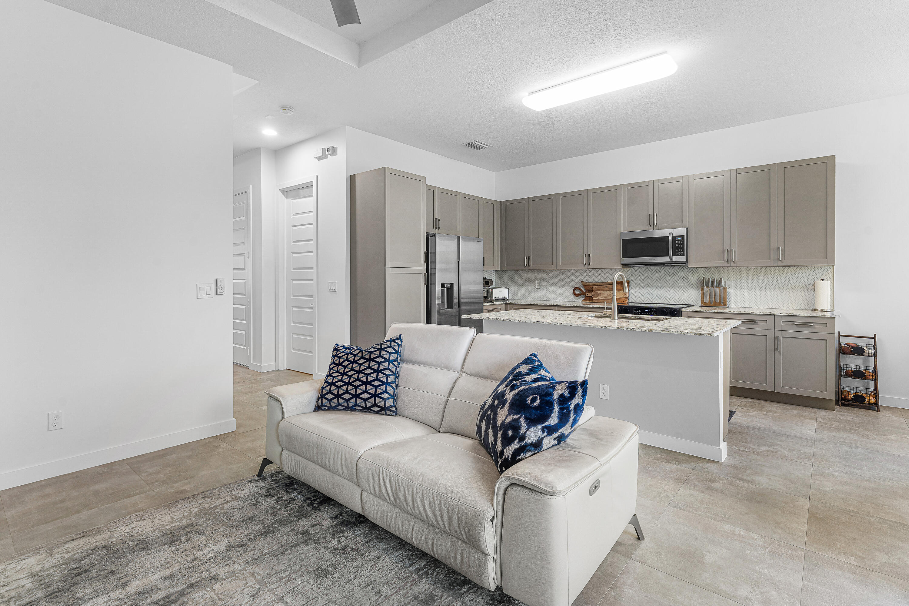 610 Pioneer, Royal Palm Beach FL 33411