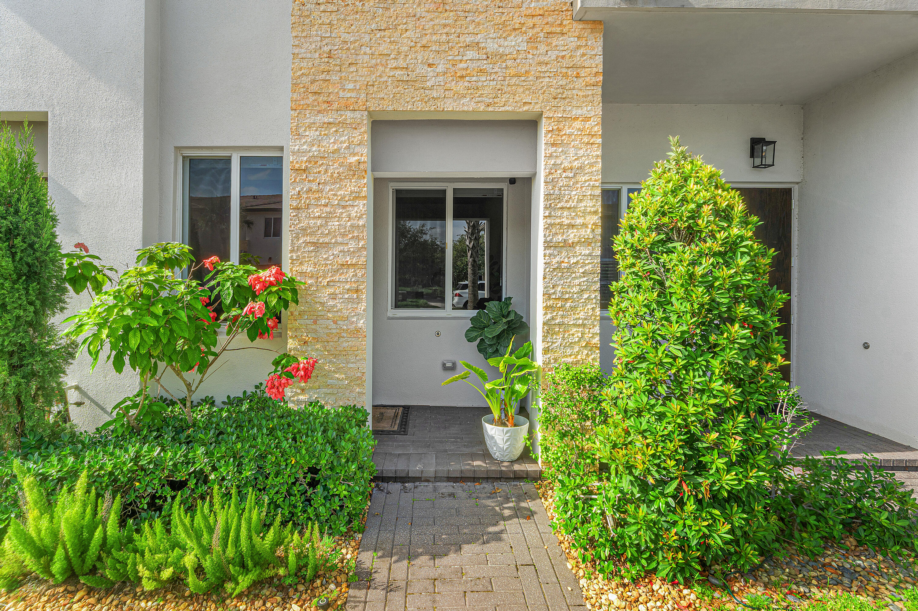 610 Pioneer, Royal Palm Beach FL 33411