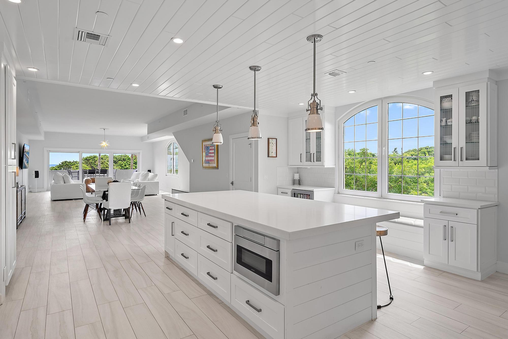 2050 S HIGHWAY A1A #5, Jupiter FL 33477