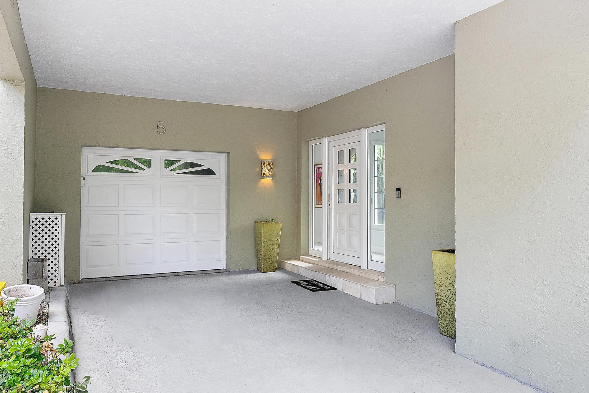 2050 S HIGHWAY A1A #5, Jupiter FL 33477