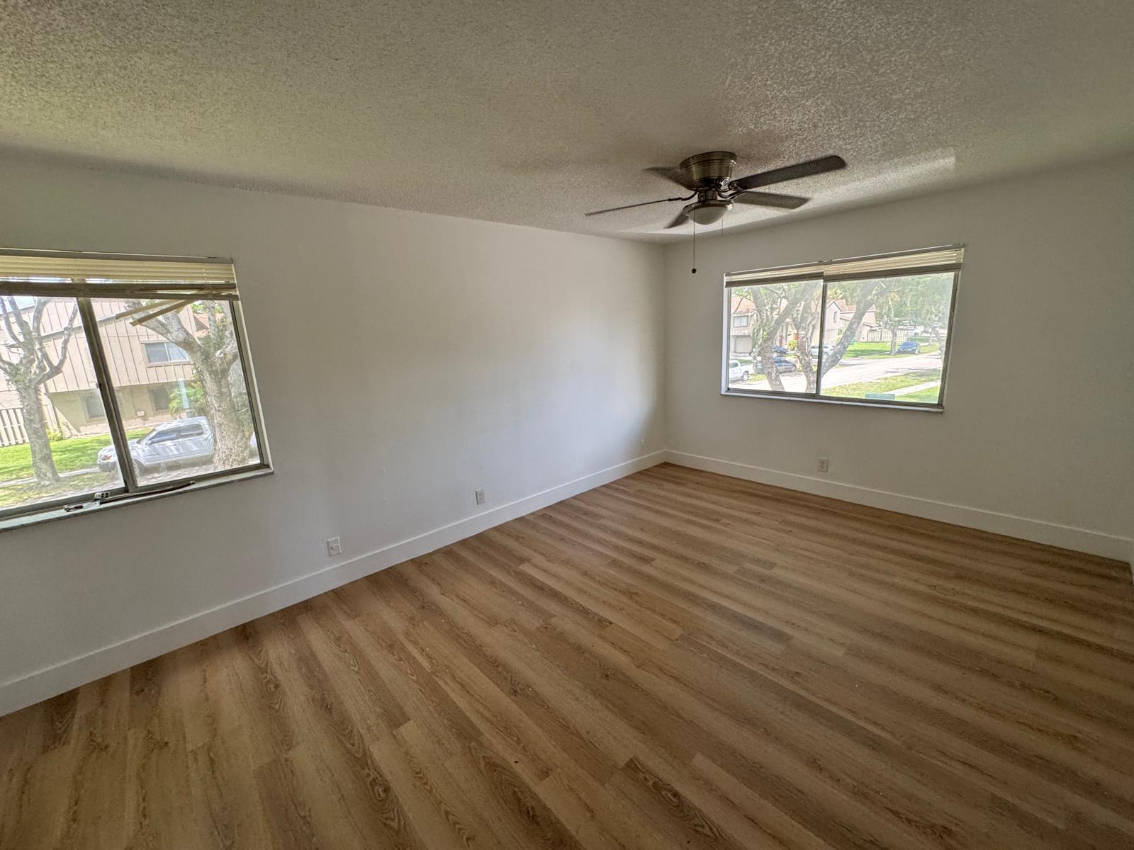 5830 NW 21ST #40-E, Lauderhill FL 33313
