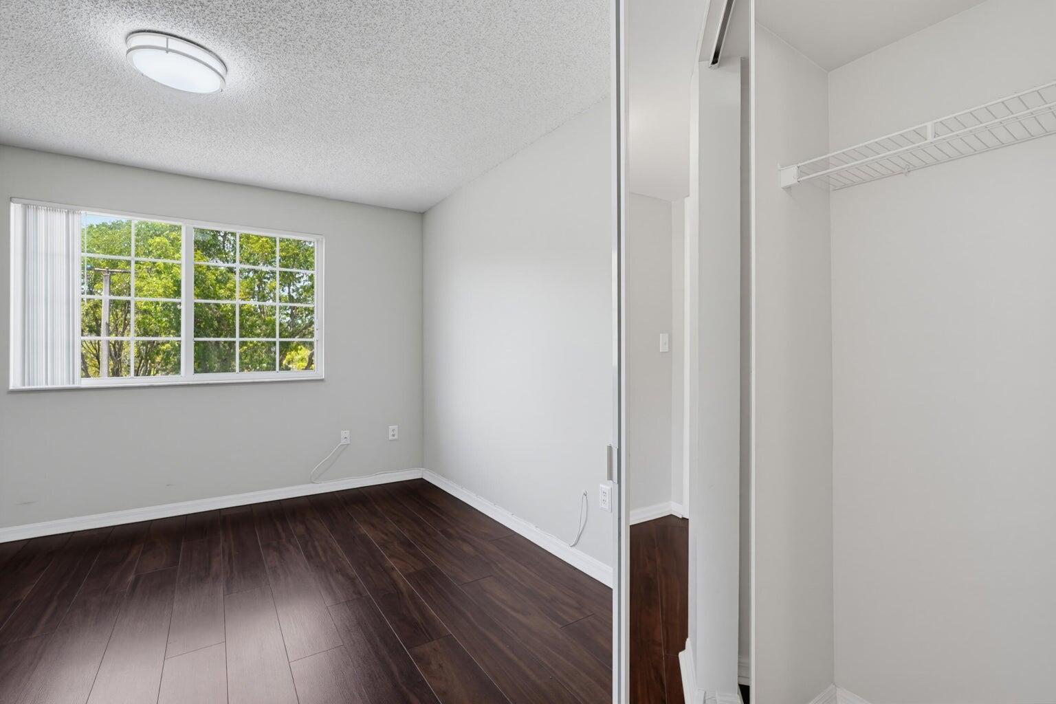 400 CRESTWOOD #417, Royal Palm Beach FL 33411